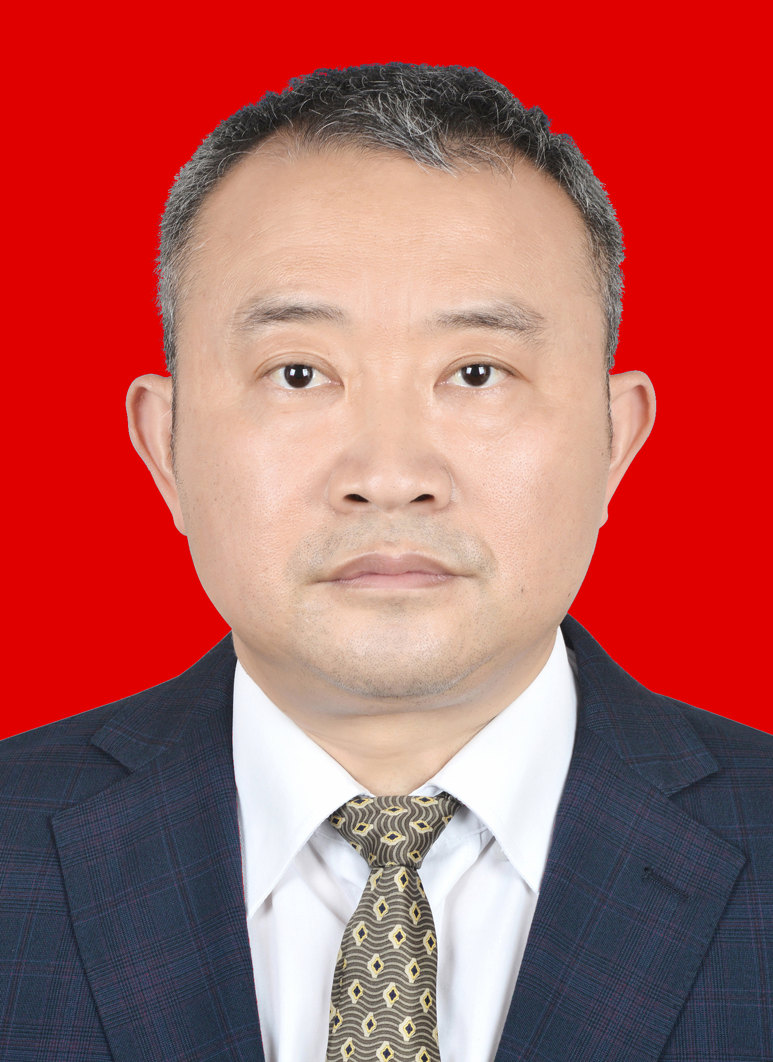 秦黎明：党组成员、副主任